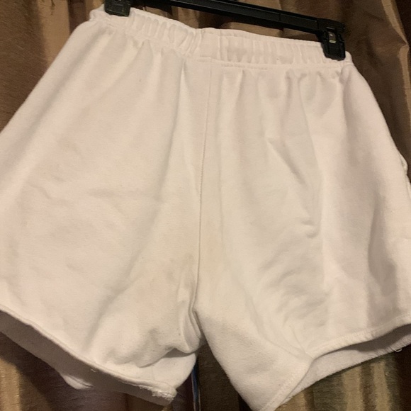 White crew shorts - Picture 2 of 4